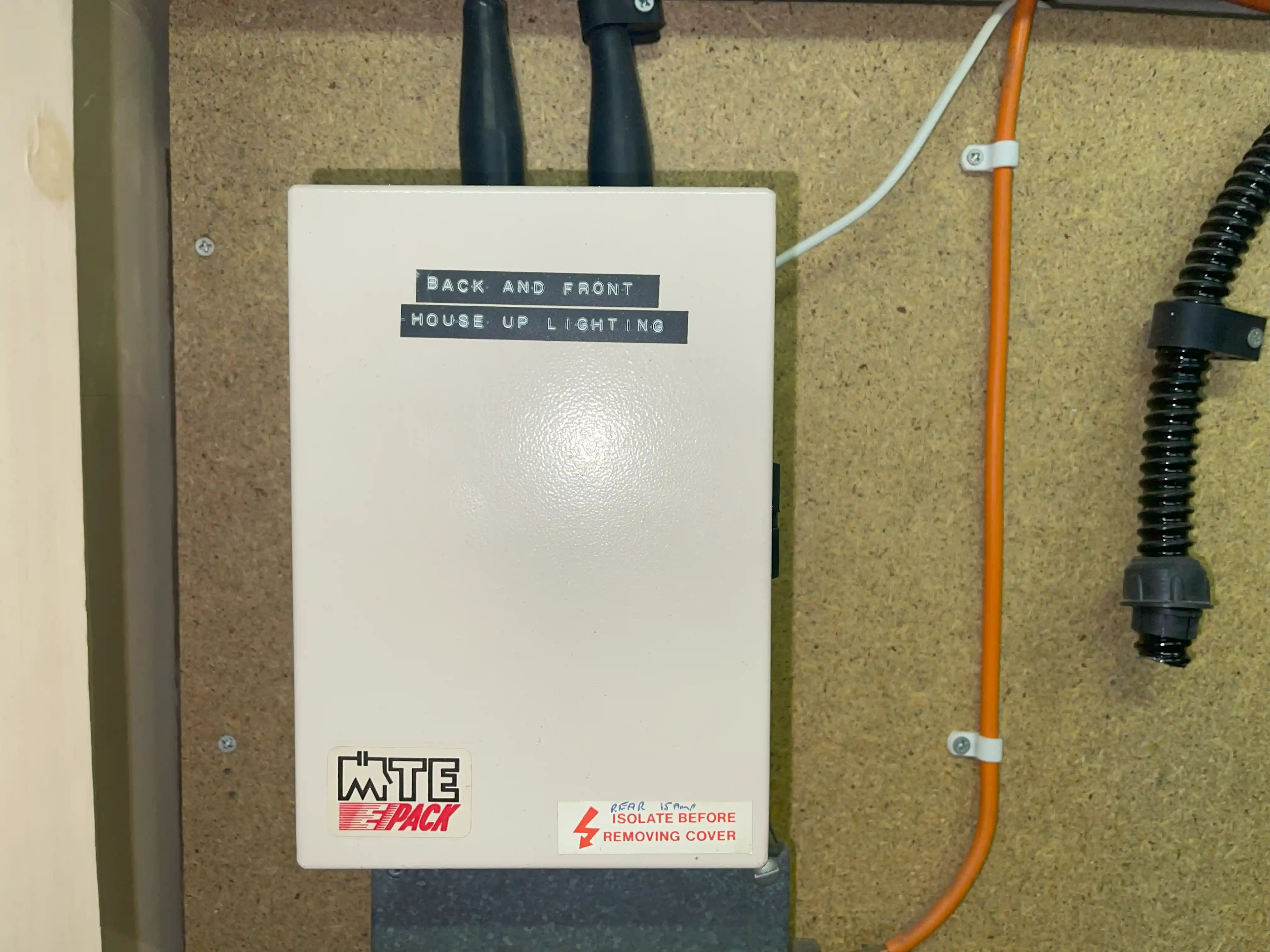 24 Hours Emergency Electrician near Welwyn